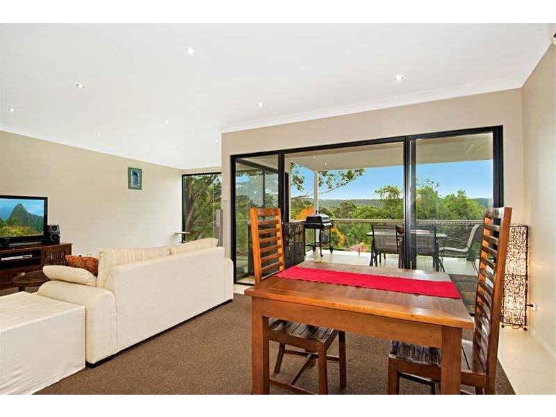 93 The Crescent, Helensburgh NSW 2508