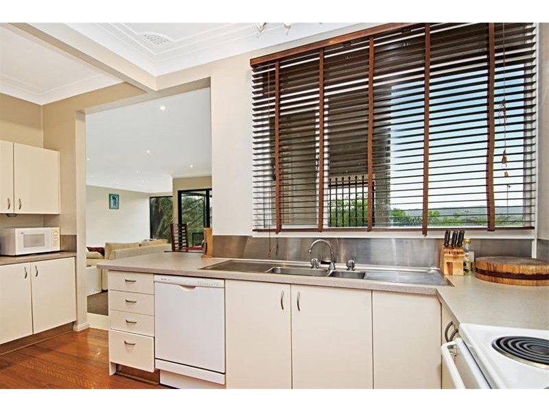 93 The Crescent, Helensburgh NSW 2508