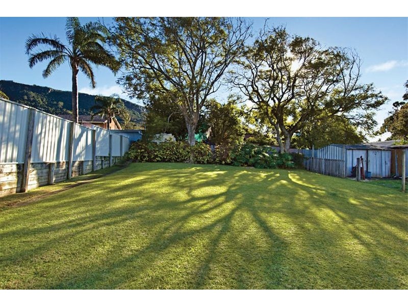 23a Seaview Terrace, Thirroul NSW 2515