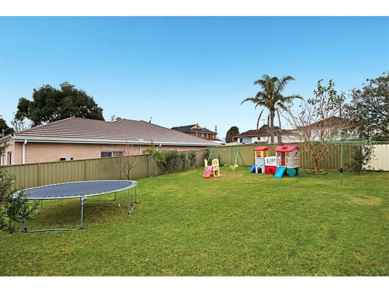 2 Olga Street, Helensburgh NSW 2508
