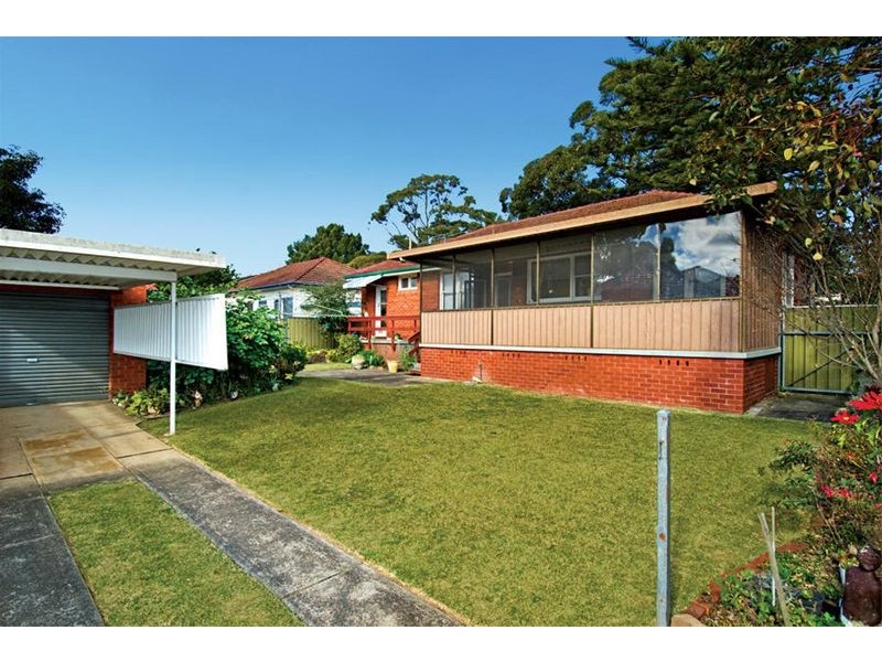 2 Woorak Crescent, Miranda NSW 2228