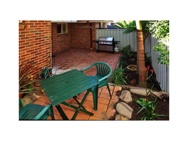 6/2 Gwyther Avenue, Bulli NSW 2516