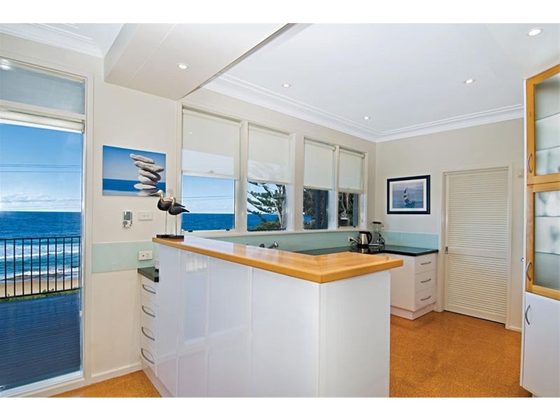62 Lawrence Hargrave Drive, Austinmer NSW 2515