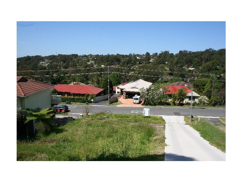 42  The Crescent, Helensburgh NSW 2508