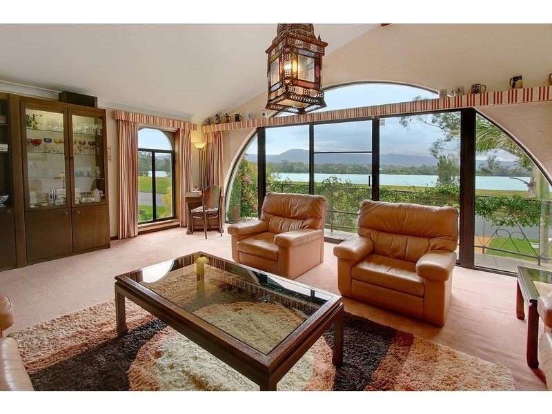 64  Riverview Road, Nowra NSW 2541