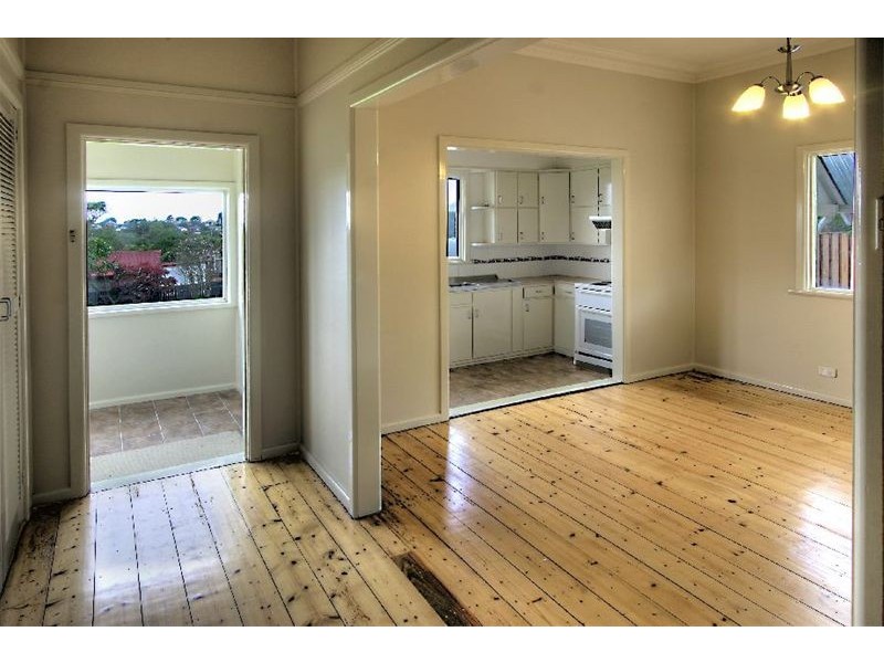 1  Park Road, Bulli NSW 2516