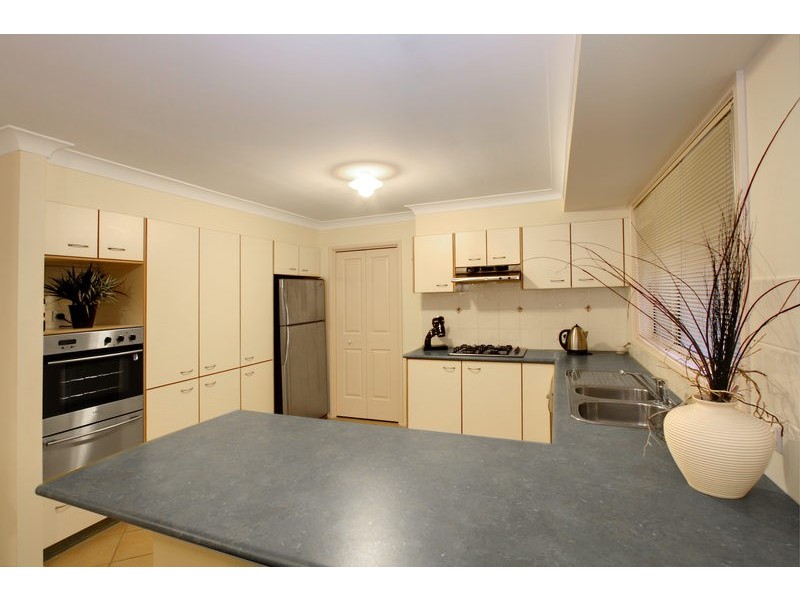 2/20  Ocean Street, Thirroul NSW 2515