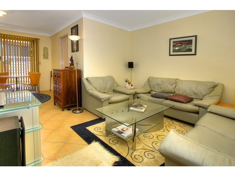 2/20  Ocean Street, Thirroul NSW 2515