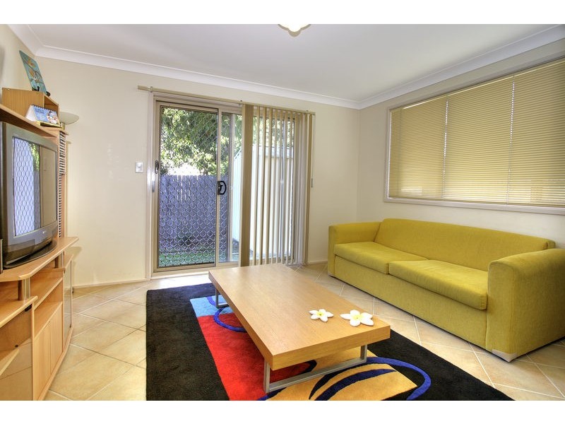 2/20  Ocean Street, Thirroul NSW 2515