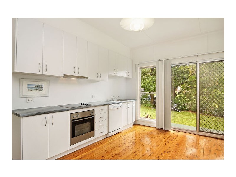 670  Lawrence Hargrave Drive, Coledale NSW 2515