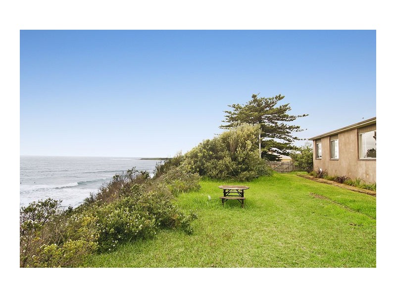 2  Woodland Avenue, Thirroul NSW 2515
