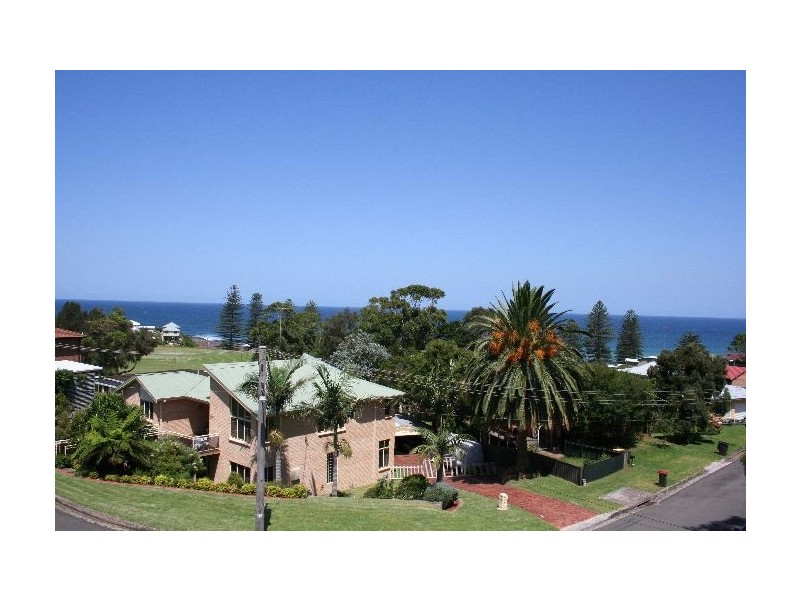 11 Elanora Place, Coledale NSW 2515