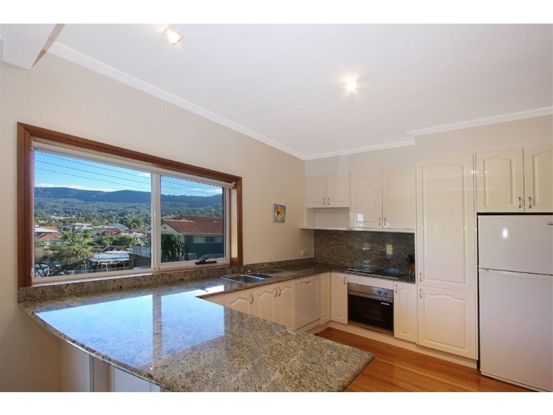 195 Lawrence Hargrave Drive, Thirroul NSW 2515