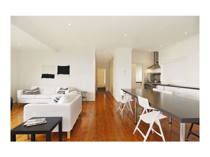 2  Woodland Avenue, Thirroul NSW 2515