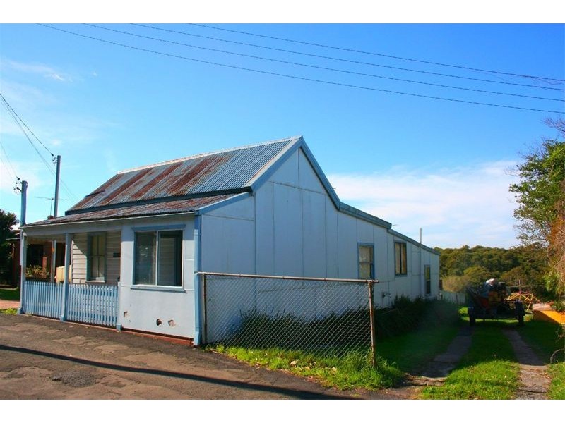 61 Walker Street, Helensburgh NSW 2508