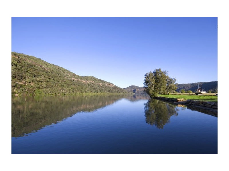 581  Singleton Rd, Laughtondale NSW 2775