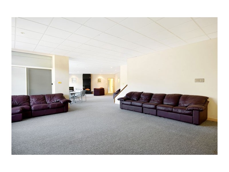 581  Singleton Rd, Laughtondale NSW 2775