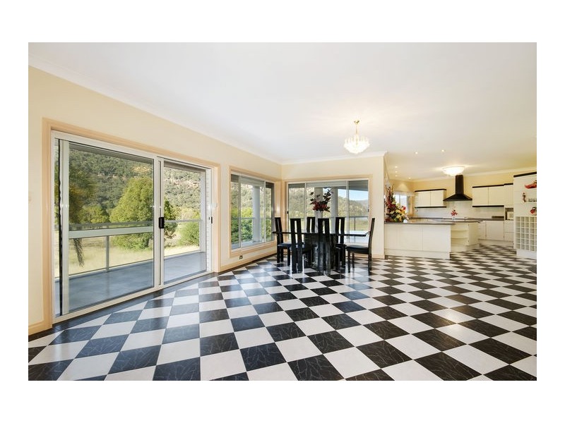 581  Singleton Rd, Laughtondale NSW 2775