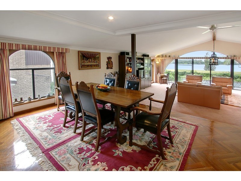 64  Riverview Road, Nowra NSW 2541