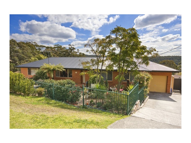 6  Halls Road, Helensburgh NSW 2508