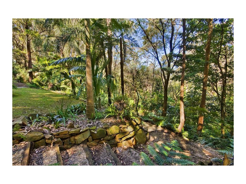 13 Old Coast Road, Stanwell Park NSW 2508