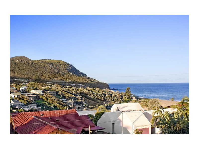 6 Murrawal Road, Stanwell Park NSW 2508