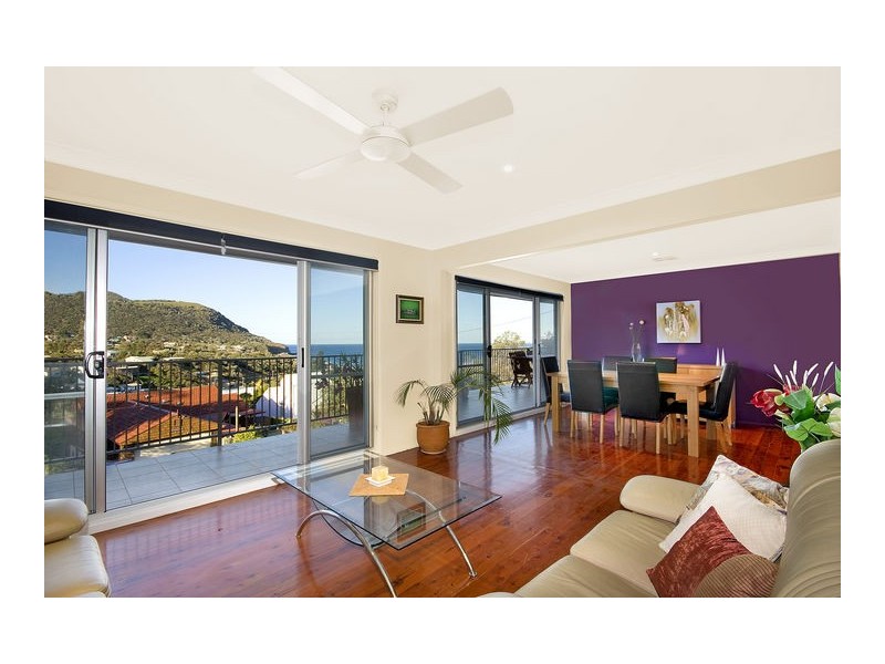 6 Murrawal Road, Stanwell Park NSW 2508