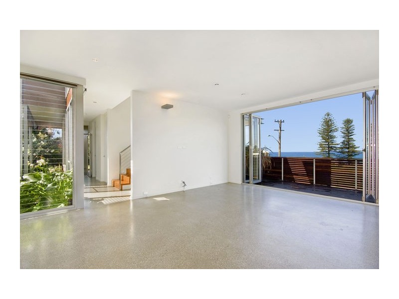 766  Lawrence Hargrave Drive, Coledale NSW 2515