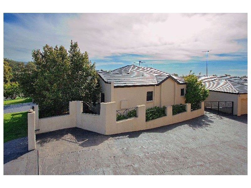 1/13  Luxor Street, Woonona NSW 2517