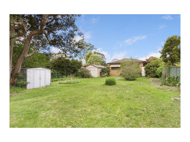 15  Roseberry Street, Heathcote NSW 2233