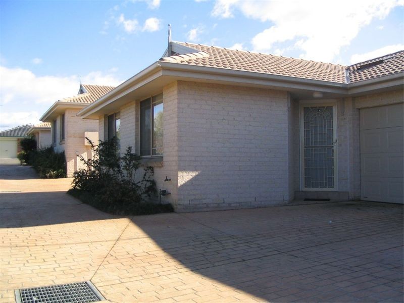 3/14  Stuart Street, Helensburgh NSW 2508