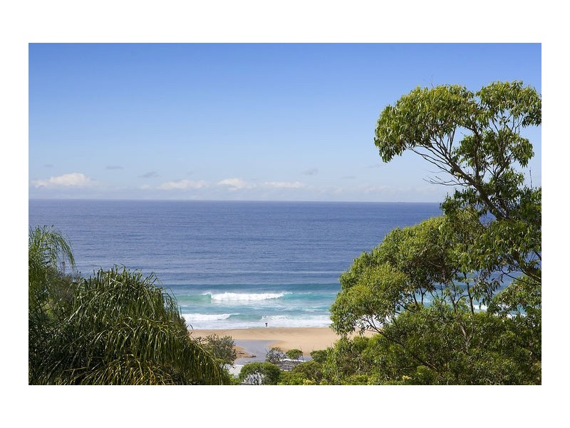 27 Chellowdene Avenue, Stanwell Park NSW 2508