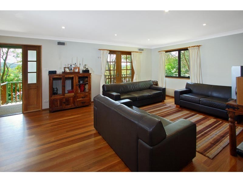 122  The Crescent, Helensburgh NSW 2508