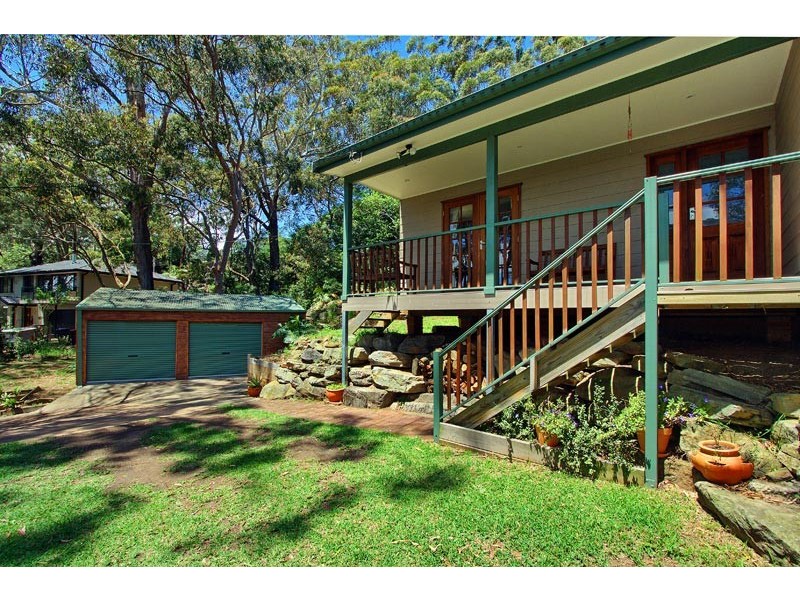 122  The Crescent, Helensburgh NSW 2508