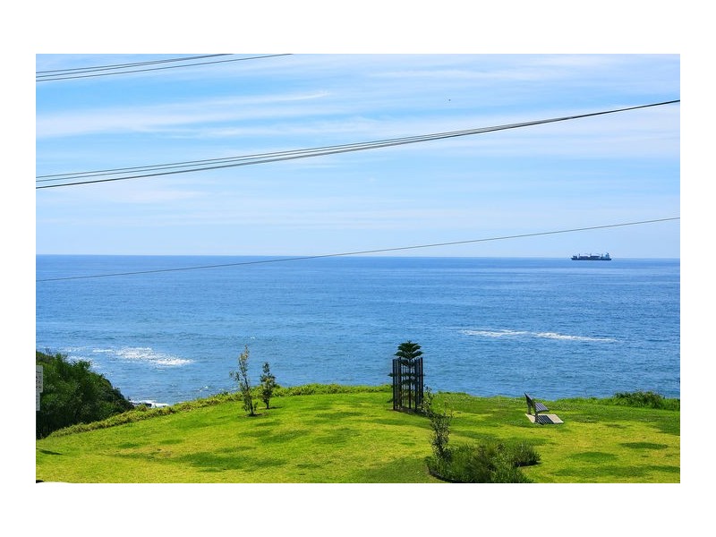 658  Lawrence Hargrave Drive, Coledale NSW 2515