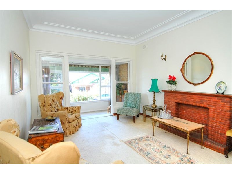 7 Lamrock Avenue, Russell Lea NSW 2046