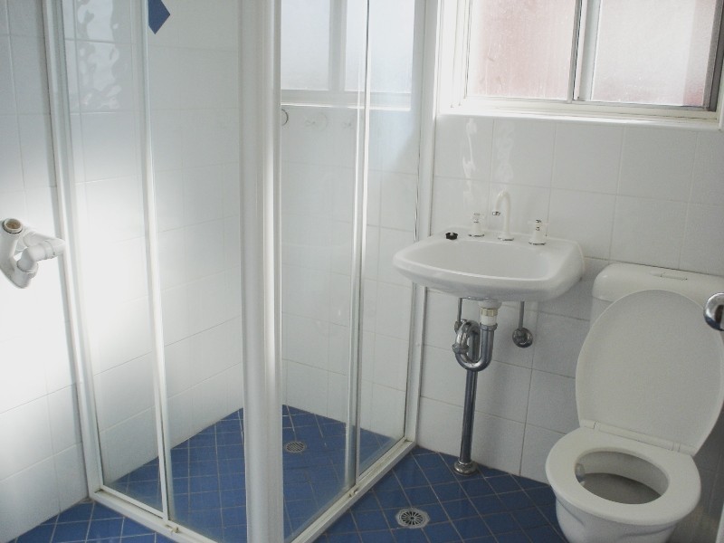 8/28  Bay Road, Russell Lea NSW 2046