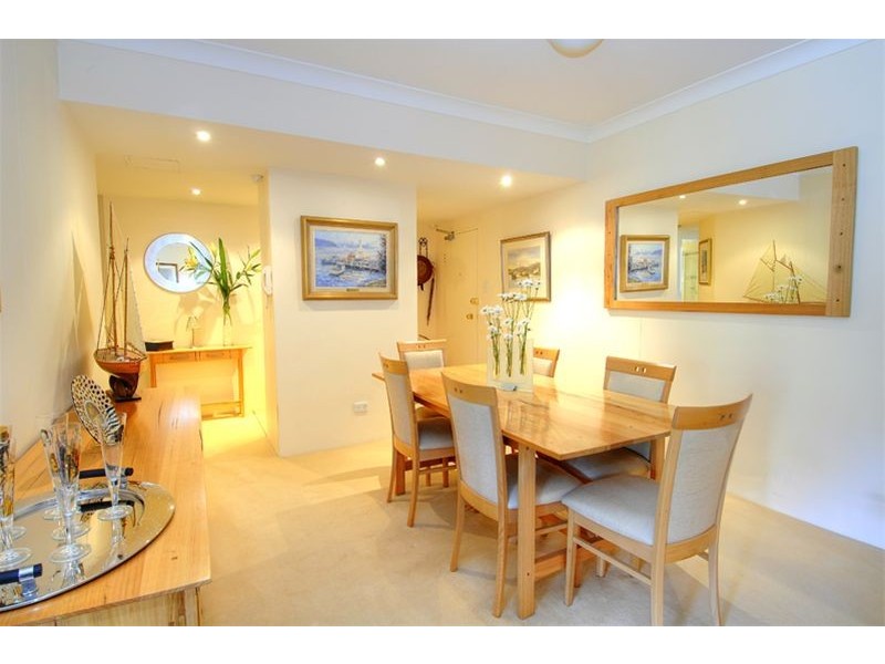 12/3  Harbourview Crescent, Abbotsford NSW 2046