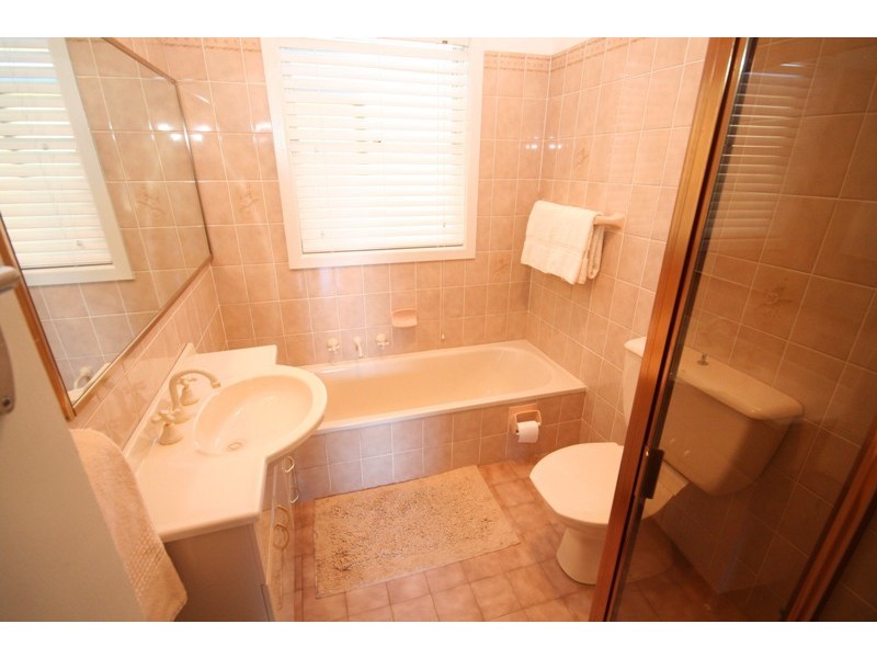 132  Woronora Cres, Como NSW 2226