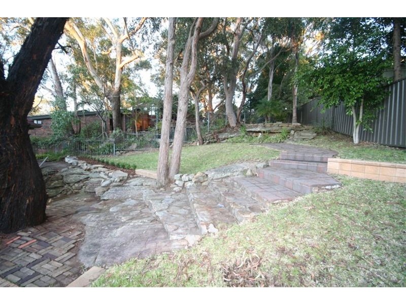 20  Peppercorn Place, Kirrawee NSW 2232
