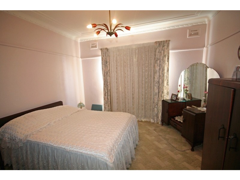22  Wollun St, Como NSW 2226