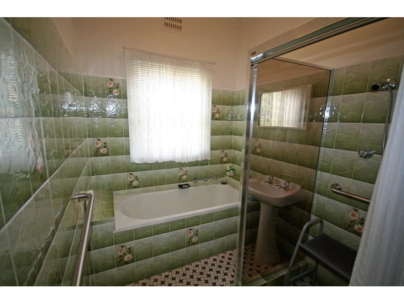 22  Wollun St, Como NSW 2226