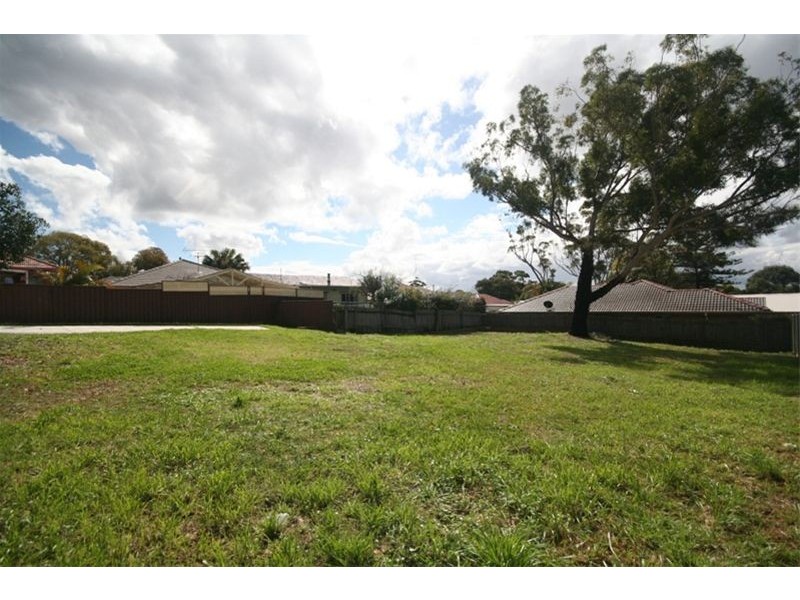 6  Peach Tree Lane, Kirrawee NSW 2232