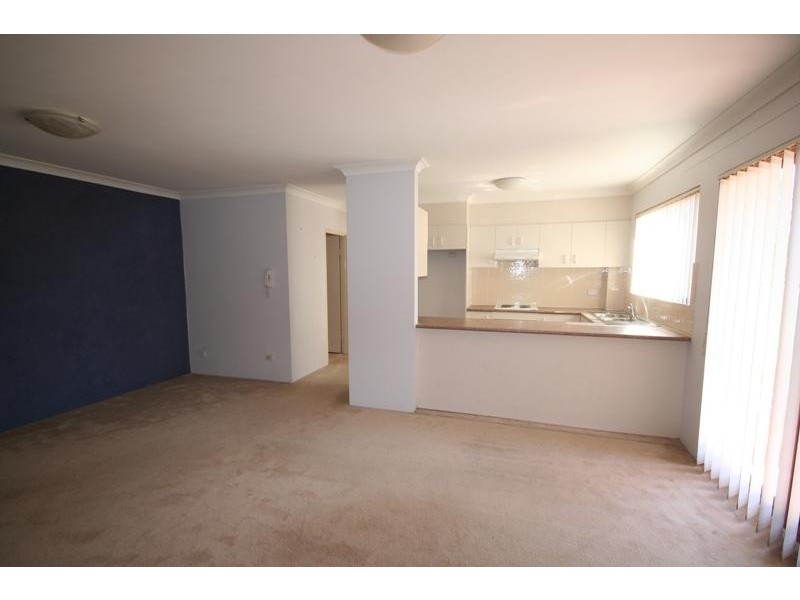 5/28  Leonay Street, Sutherland NSW 2232