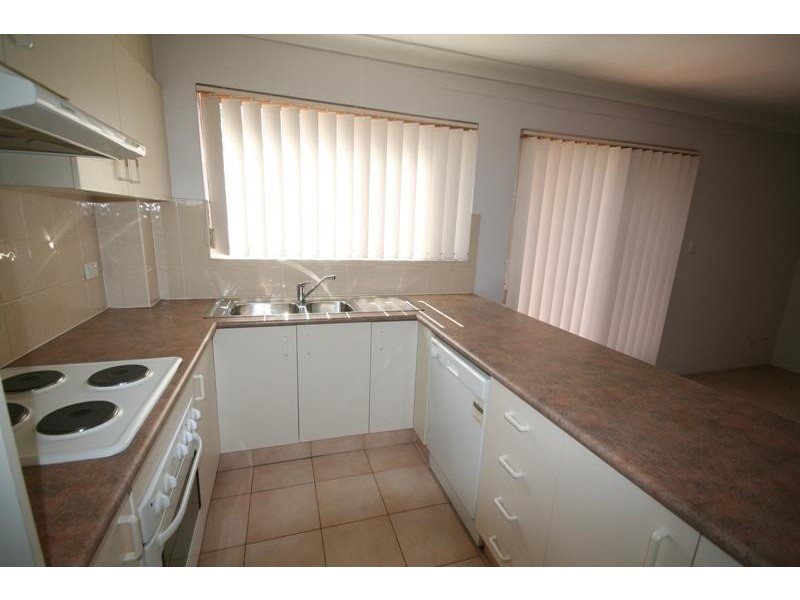 5/28  Leonay Street, Sutherland NSW 2232