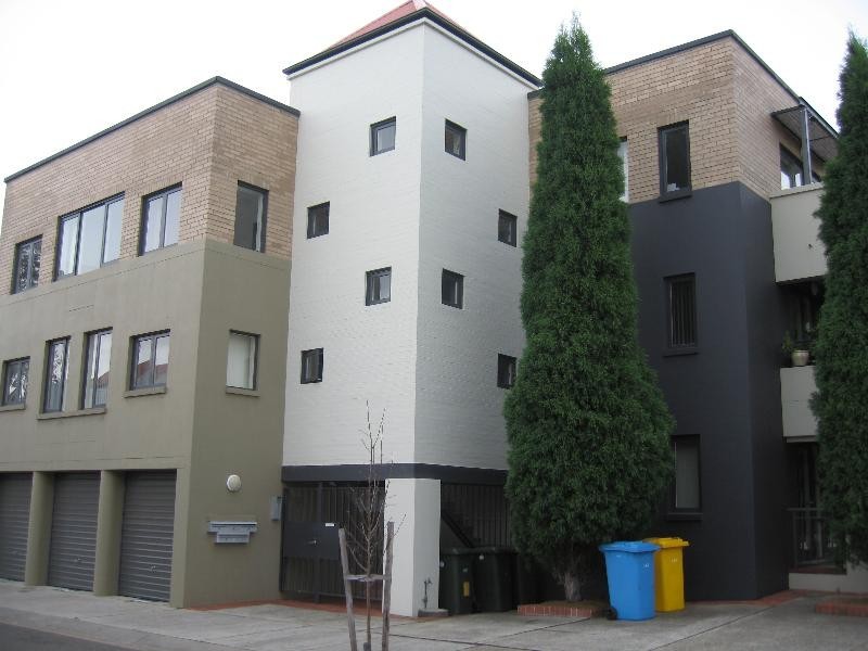 3/35 McKell Street, Birchgrove NSW 2041