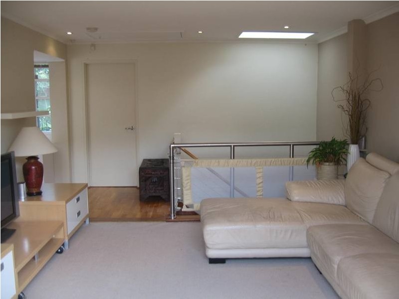 10 Yeend Street, Birchgrove NSW 2041