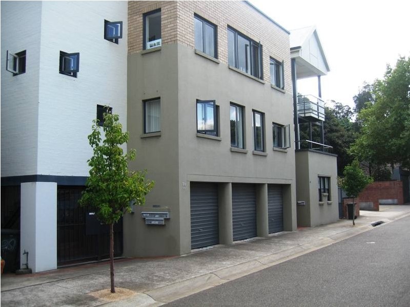 4/33 McKell Street, Birchgrove NSW 2041