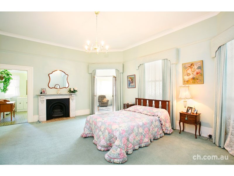 “The Manor” 17/40a  Cope Street, Lane Cove NSW 2066