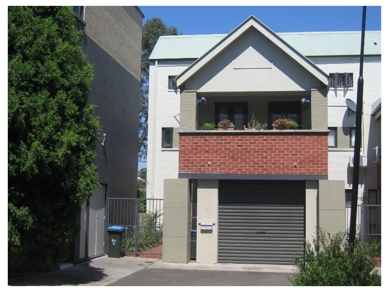 2 Challenger Place, Birchgrove NSW 2041